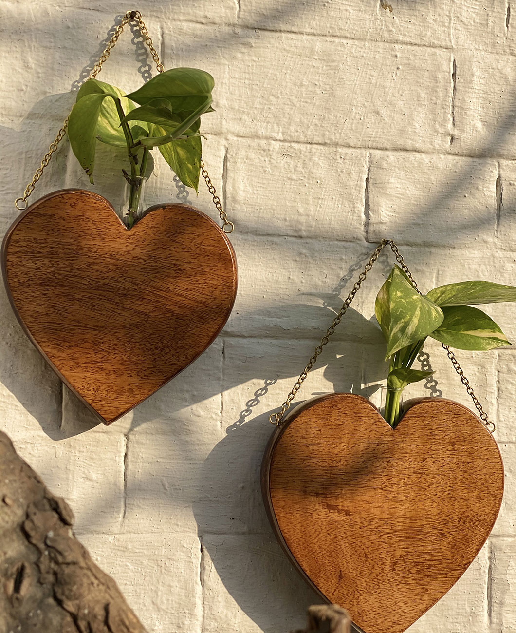Heart-shaped-wooden-wall-hanging-planter-handmade-lucknow