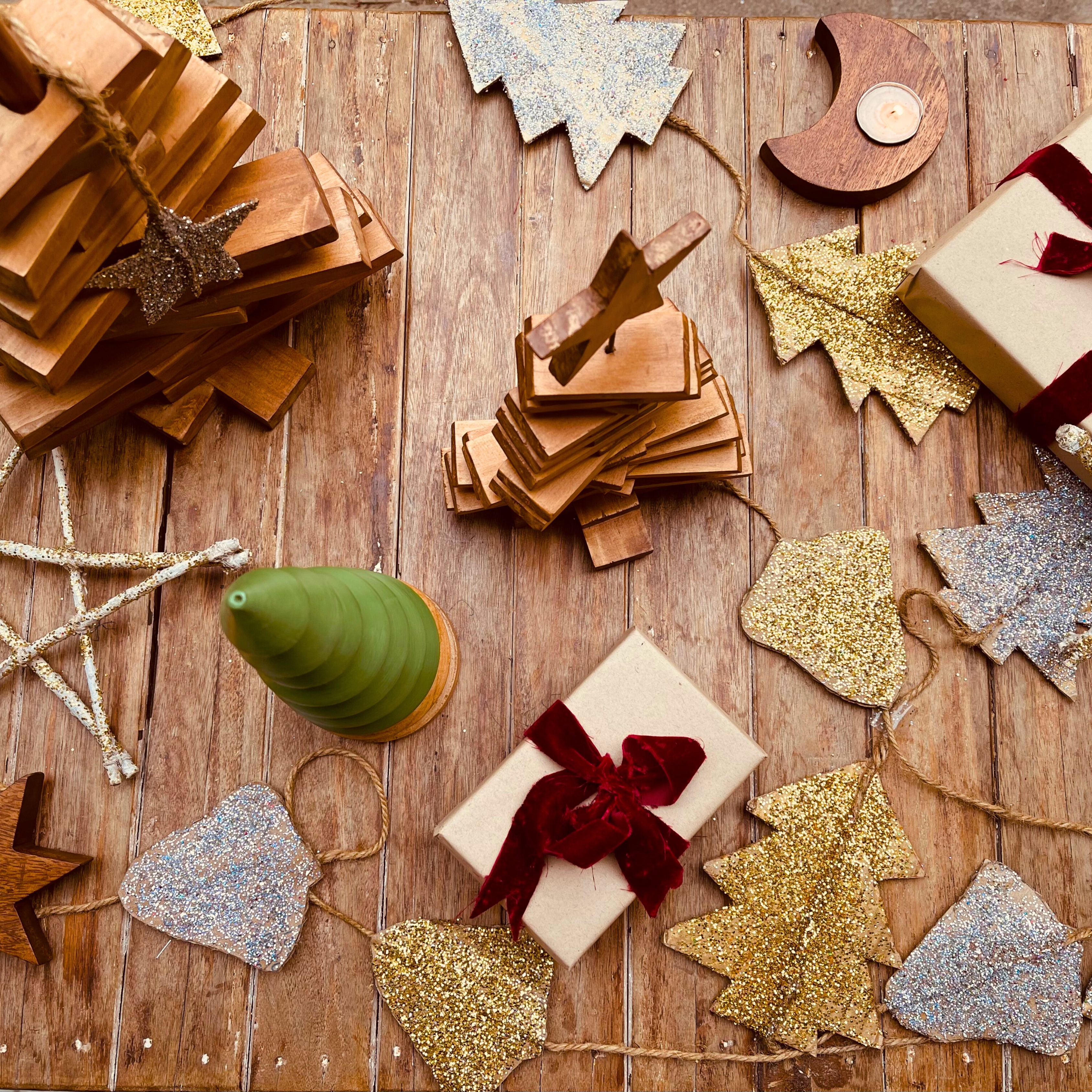 Handmade Pinewood Zig Zag Christmas Tree – Light Brown - Image 2